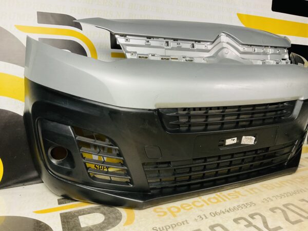 BUMPER Citroen Jumpy  2018-2023 VOORBUMPER 1-G5-6831z