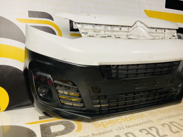 BUMPER Citroen Jumpy  2018-2023 VOORBUMPER 1-G5-6832z