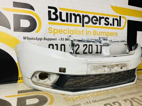 BUMPER Dacia Sandero 2017-2020 VOORBUMPER 1-G3-6837z