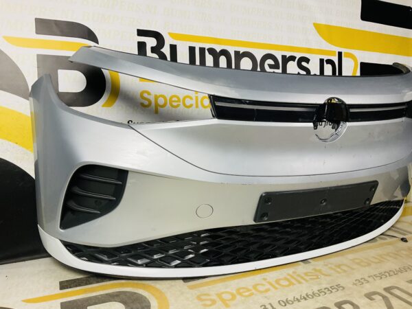 BUMPER Volkswagen iD4 2020-2023 VOORBUMPER 1-B8-6839z