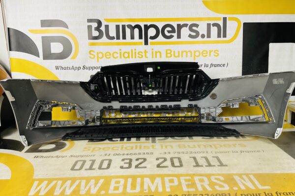 BUMPER Skoda Octavia 4  2021-2023 VOORBUMPER 2-H2-6498z