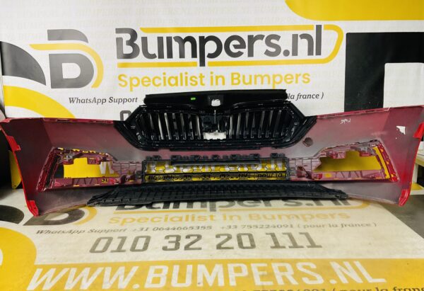 BUMPER Skoda Octavia 4  2021-2023 VOORBUMPER 2-H2-6501z