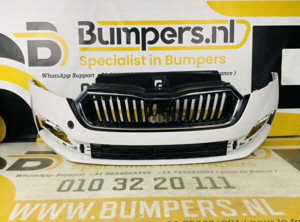 BUMPER Skoda Octavia 4  2021-2023 VOORBUMPER 2-H2-6504z