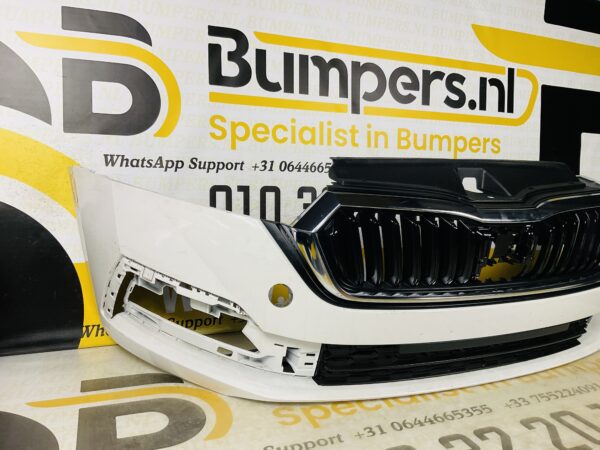 BUMPER Skoda Octavia 4  2021-2023 VOORBUMPER 2-H2-6504z