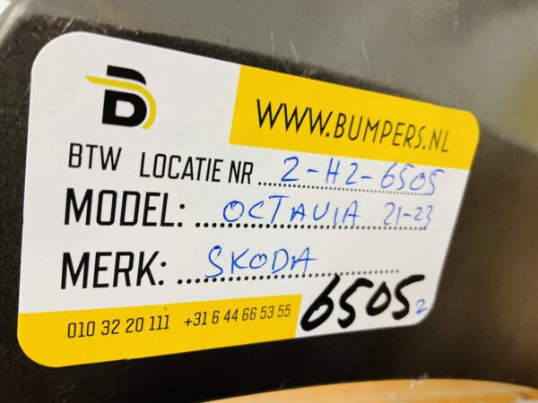 BUMPER Skoda Octavia 4  2021-2023 VOORBUMPER 2-H2-6505z