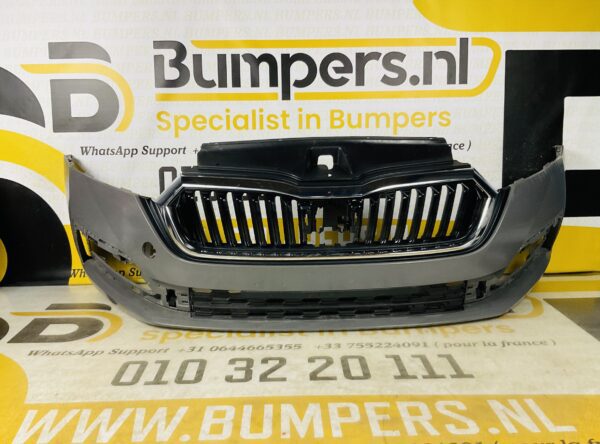 BUMPER Skoda Octavia 4  2021-2023 VOORBUMPER 2-H2-6507z