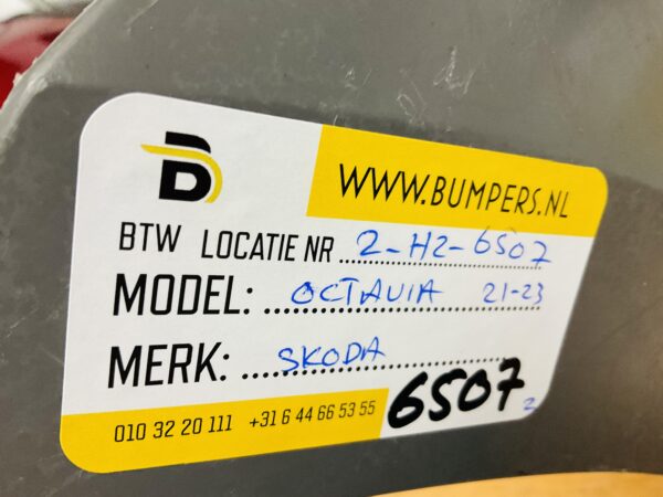 BUMPER Skoda Octavia 4  2021-2023 VOORBUMPER 2-H2-6507z