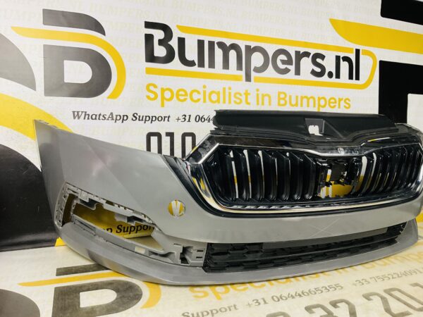 BUMPER Skoda Octavia 4  2021-2023 VOORBUMPER 2-H2-6510z