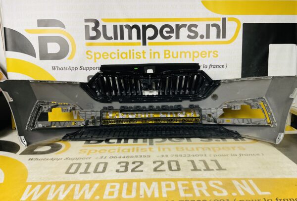BUMPER Skoda Octavia 4  2021-2023 VOORBUMPER 2-H2-6510z