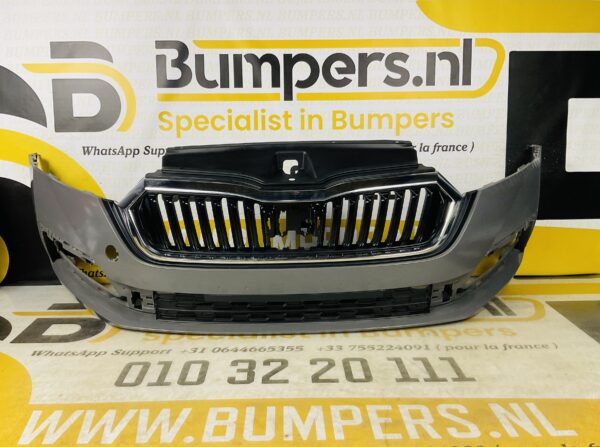 BUMPER Skoda Octavia 4  2021-2023 VOORBUMPER 2-H2-6512z