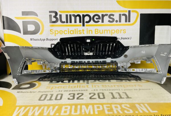 BUMPER Skoda Octavia 4  2021-2023 VOORBUMPER 2-H2-6513z
