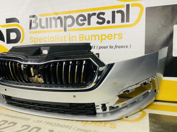 BUMPER Skoda Octavia 4  2021-2023 VOORBUMPER 2-H2-6516z