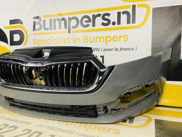 BUMPER Skoda Octavia 4  2021-2023 VOORBUMPER 2-H2-6515z