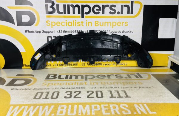 Onderplaat Mercedes A Klasse W176 1768850136 Bumper lip 2-L9-5935R