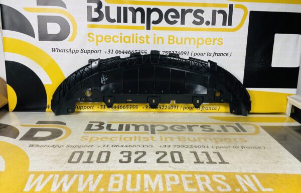 Onderplaat Mercedes A Klasse W176 1768850136 Bumper lip 2-L9-5935R