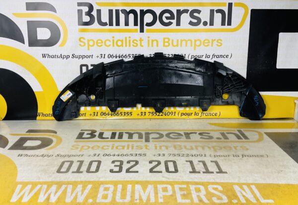 Onderplaat Mercedes A Klasse W176 A1768850136 AMG Bumperlip  2-L9C-5936R