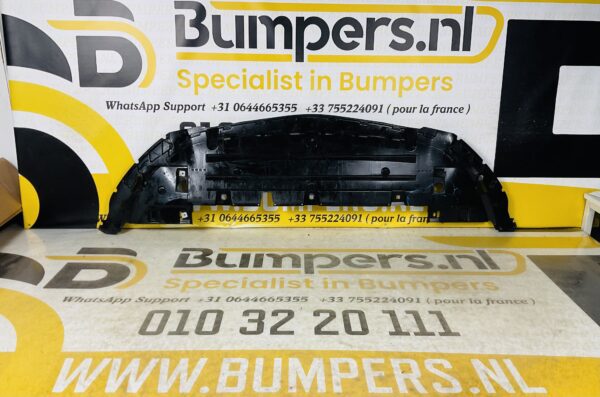 Onderplaat Mercedes CLA Klasse W118 AMG A1188854102 Bumper lip 2-L9-5940R