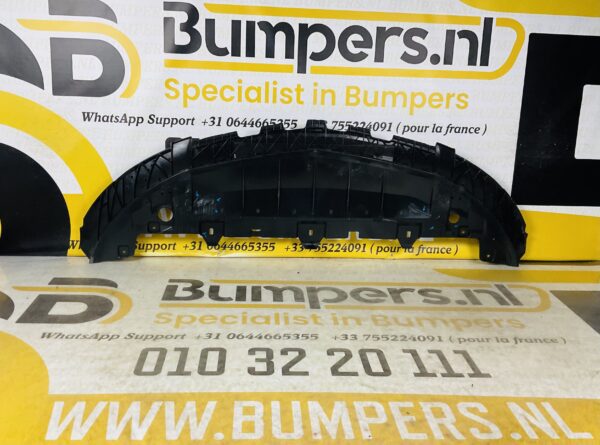 Onderplaat Mercedes A Klasse W176 A1768850136 Bumperlip W117 CLA  2-L9C-5944R