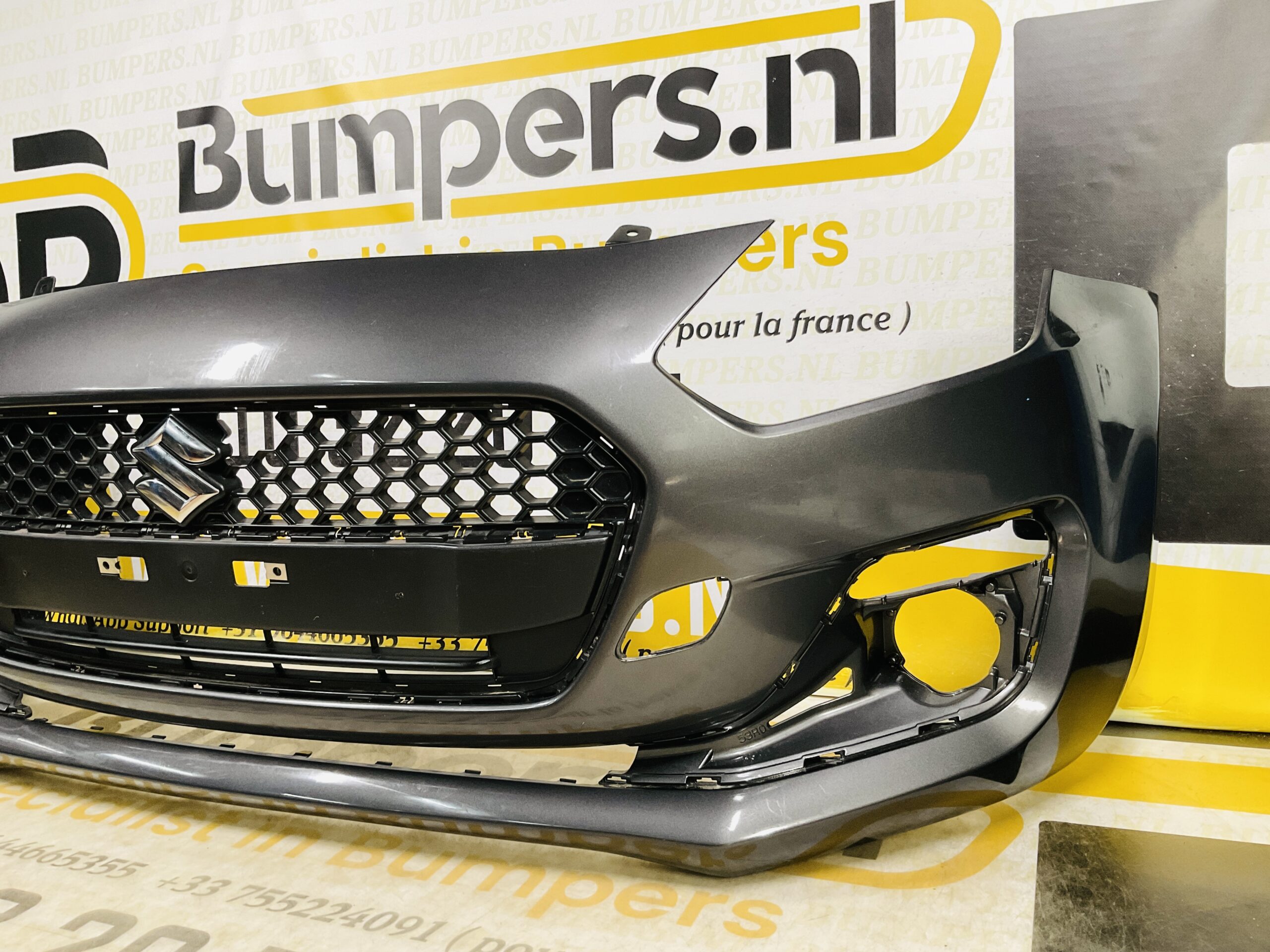 BUMPER Suzuki Swift MK8 2017-2023 VOORBUMPER 2-E7-7425z