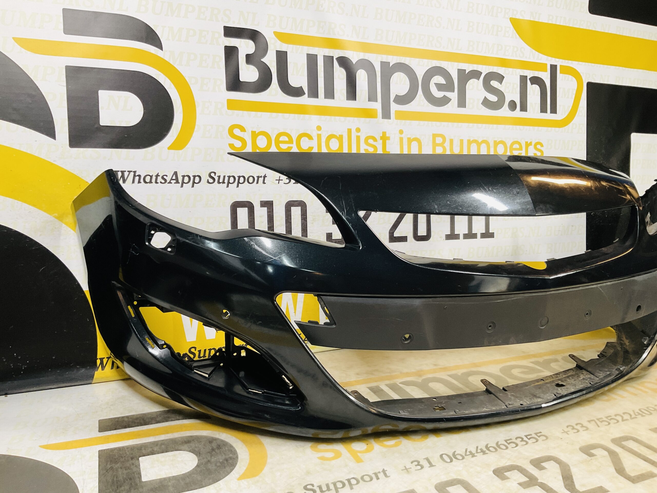 BUMPER Opel Astra J 2011-2014 VOORBUMPER 2-i9-7441z
