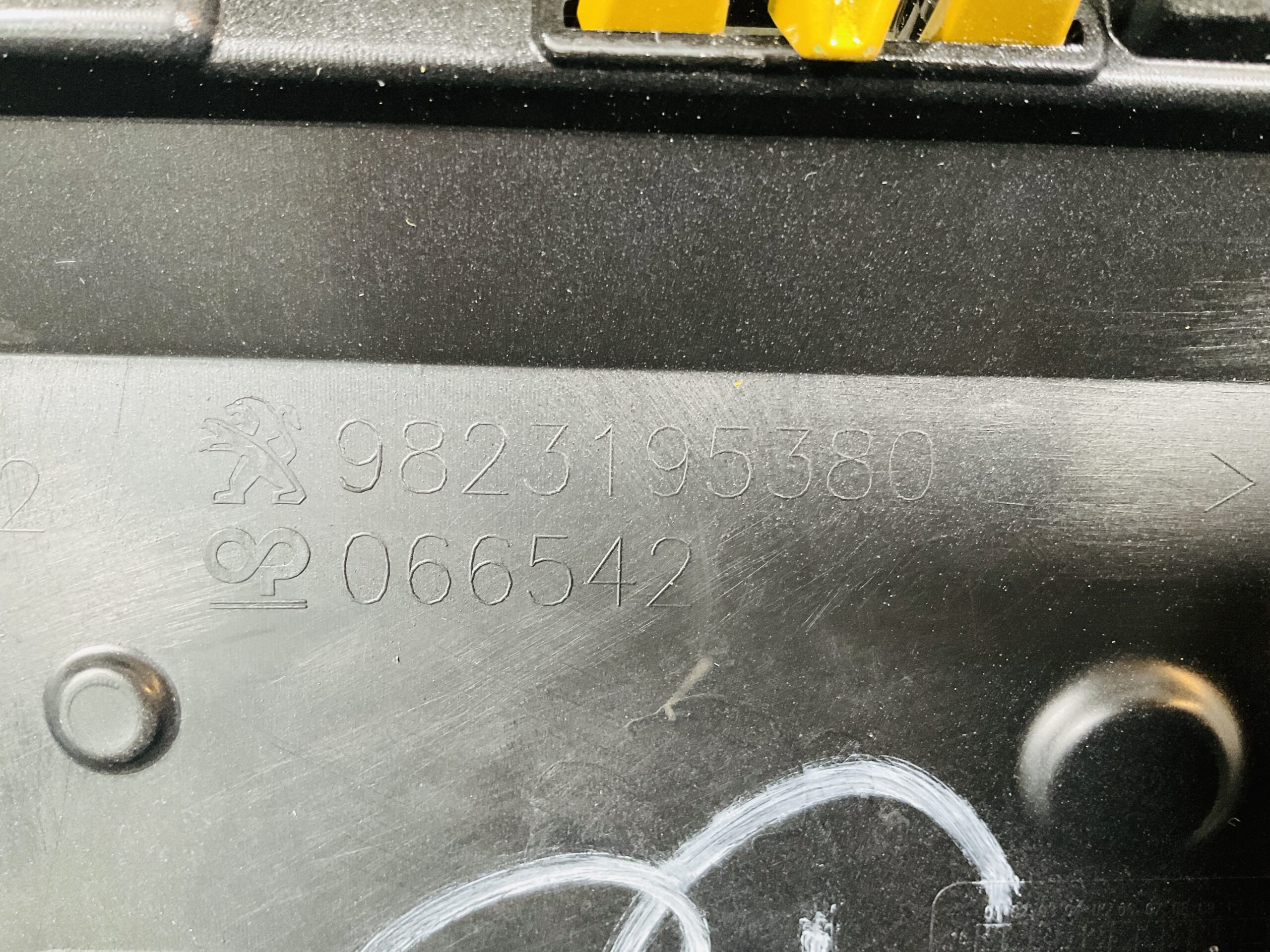 Bumper Peugeot 208 2019-2023 Achterbumper 1-E3-7500R