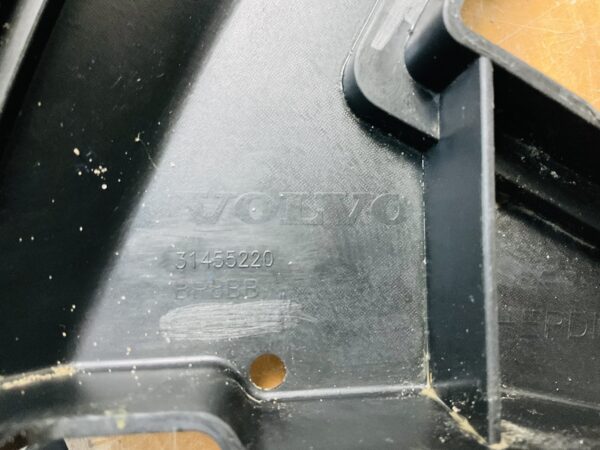 Onderplaat Volvo V40-31455220 Bumperlip 2-R1-6892R