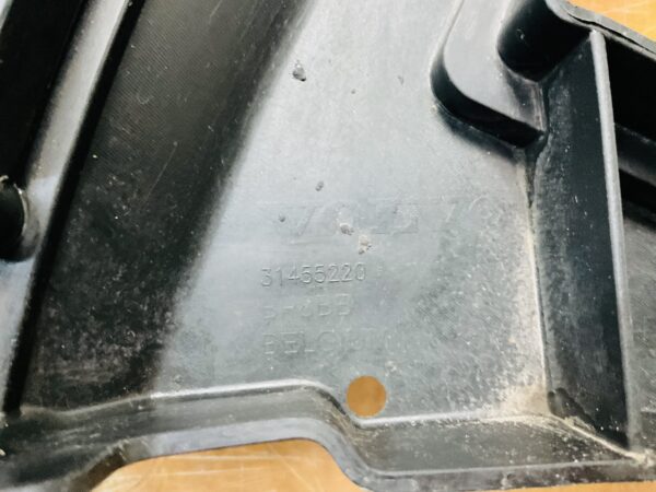 Onderplaat Volvo V40-31455220 Bumperlip 2-R1-6896R