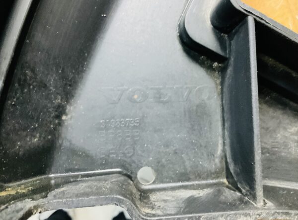Onderplaat Volvo V40-31383735 Bumper Lip 2-R1-6897R