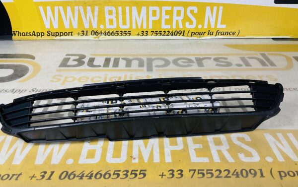 Gril Toyota 312-52220 bumper 2- R2-6913R