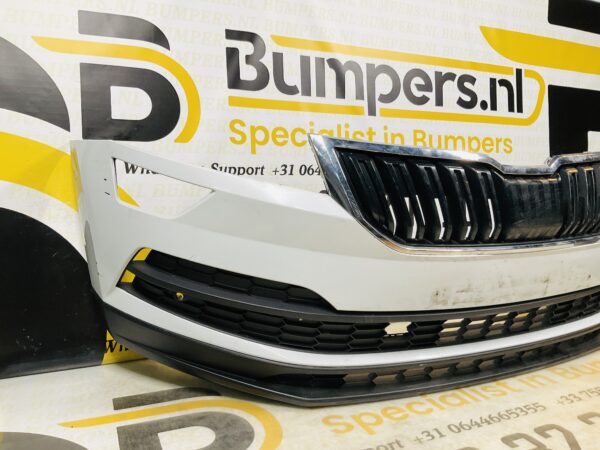 BUMPER Skoda Qaroq 2017  VOORBUMPER 2-H5-7558z