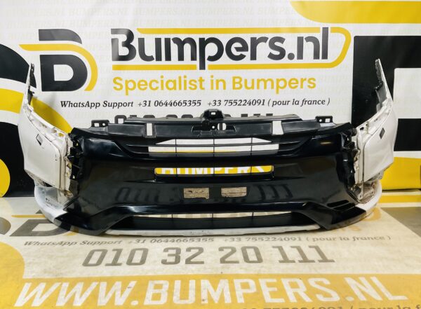 BUMPER Mitsubishi Outlander   2015-2017  VOORBUMPER 2-B5-7571z