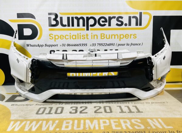 BUMPER Mitsubishi Outlander   2015-2017  VOORBUMPER 2-B5-7572z