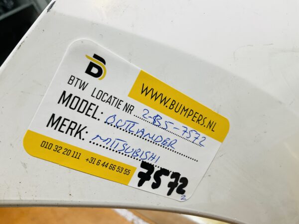 BUMPER Mitsubishi Outlander   2015-2017  VOORBUMPER 2-B5-7572z