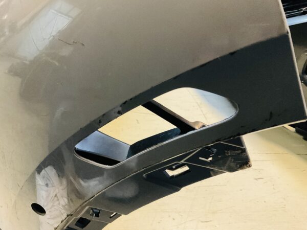 BUMPER Volkswagen iD4 USA 2021-2023 VOORBUMPER 1-B8-7579z