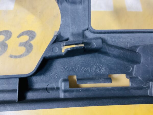 Grill Geleider Volkswagen Golf 7 Rechts Bumper 2-N2-7691R