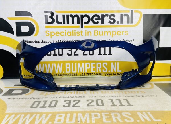 BUMPER Toyota Yaris 2021-2023 VOORBUMPER 2-D2-7027z