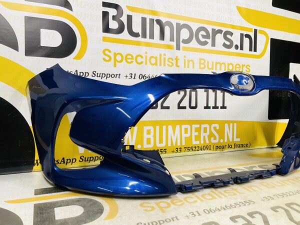 BUMPER Toyota Yaris 2021-2023 VOORBUMPER 2-D2-7027z