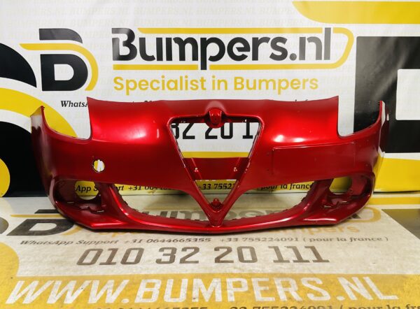 BUMPER Alfa Romeo Giuletta  156085887   2010-2016 VOORBUMPER 2-C9-7038z