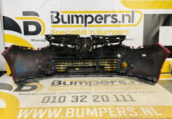 BUMPER Renault Clio 4  MK4 2012-2016 VOORBUMPER 2-F2-7101z