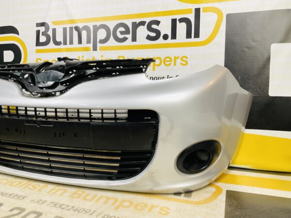 BUMPER Renault Kangoo VOORBUMPER 2-F9-7104z
