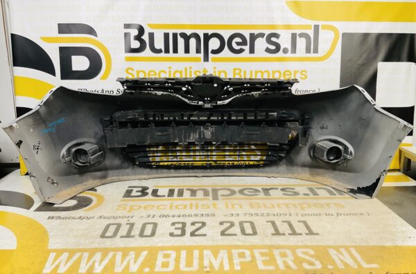 BUMPER Renault Kangoo VOORBUMPER 2-F9-7104z