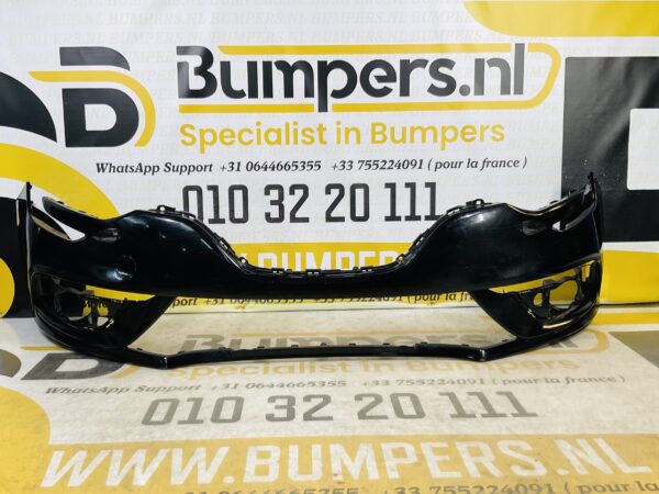 BUMPER Renault Megane 4  2016-20121 VOORBUMPER 2-F4-7106z