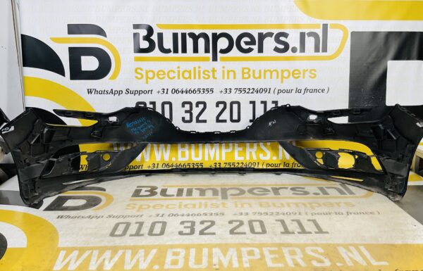 BUMPER Renault Megane 4  2016-20121 VOORBUMPER 2-F4-7106z