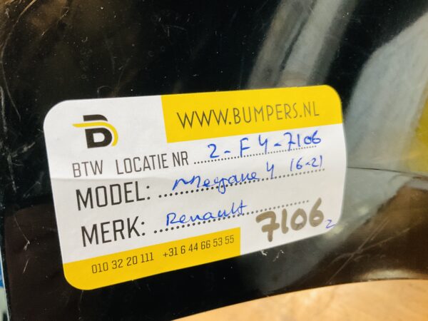 BUMPER Renault Megane 4  2016-20121 VOORBUMPER 2-F4-7106z