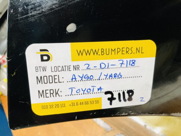 BUMPER Toyota Aygo  2008-2012 VOORBUMPER 2-D1-7118z