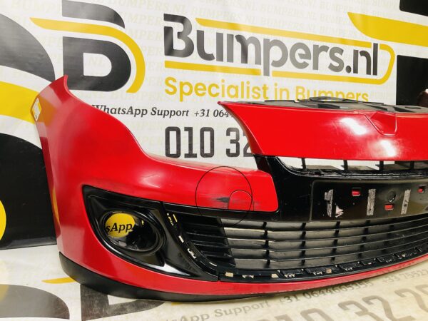 BUMPER Renault Megane 3  2012-2014 VOORBUMPER 2-F4-7138z
