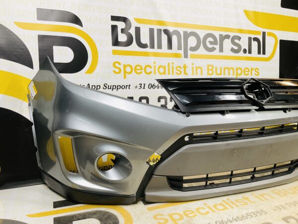 BUMPER Suzuki Vitara + Grill  VOORBUMPER 2-E10-7140z