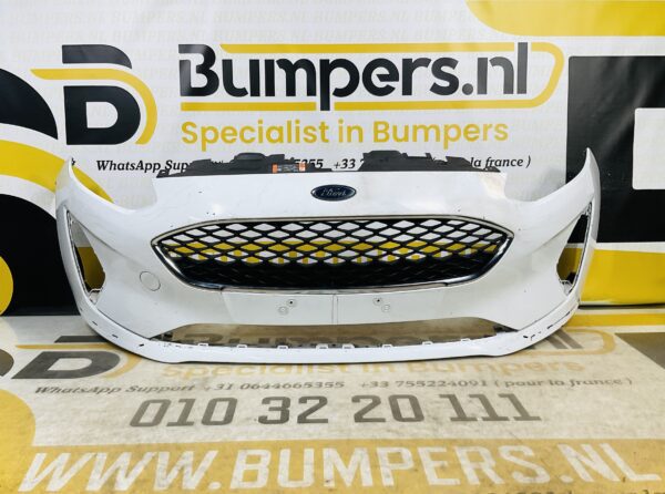 BUMPER Ford Fiesta MK8  2017-2021 VOORBUMPER 1-D7-7175z