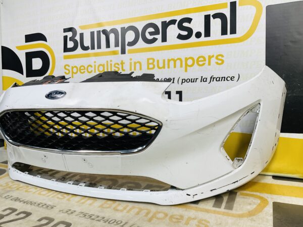 BUMPER Ford Fiesta MK8  2017-2021 VOORBUMPER 1-D7-7175z