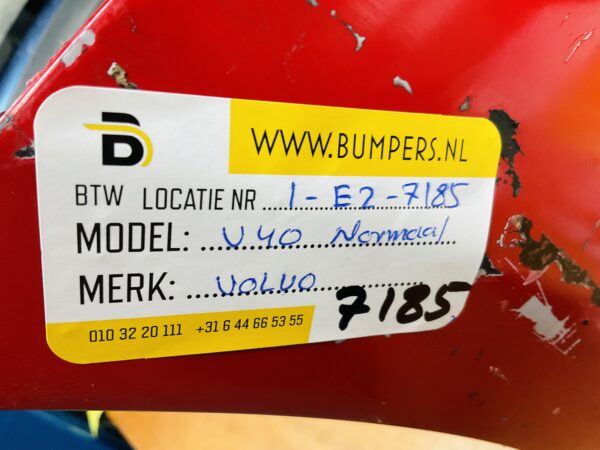 BUMPER Volvo V40 Normaal Geen pdc kls VOORBUMPER 1-E2-7185z